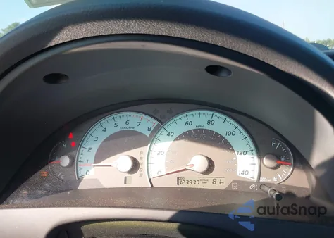 2011 Toyota Camry Se z USA, uszkodzony, nr VIN 4T1BF3EKXBU741718